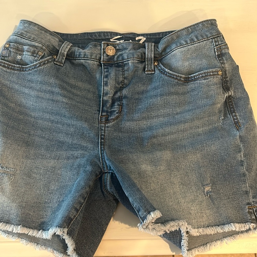 Seven 7 Jean Shorts size 6